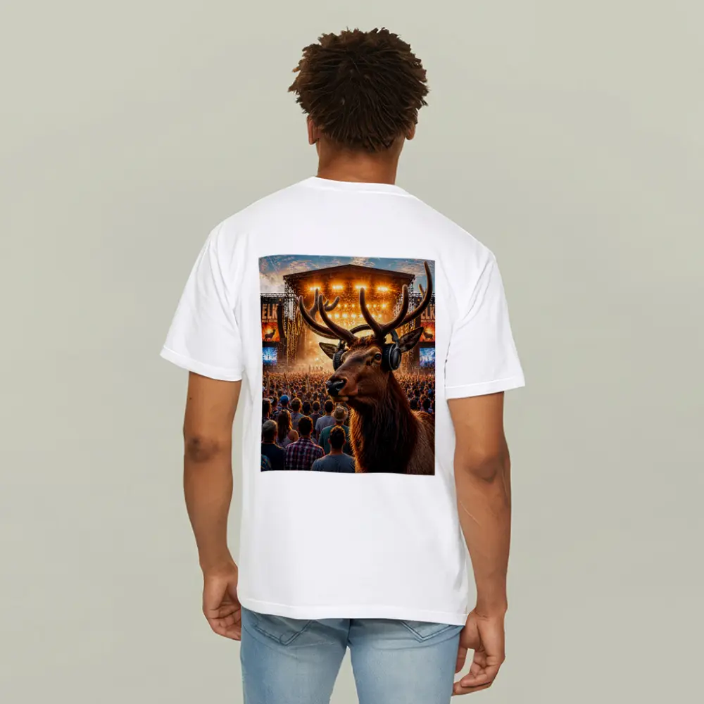 Elk With Headphones At Music Festival – T-Shirts