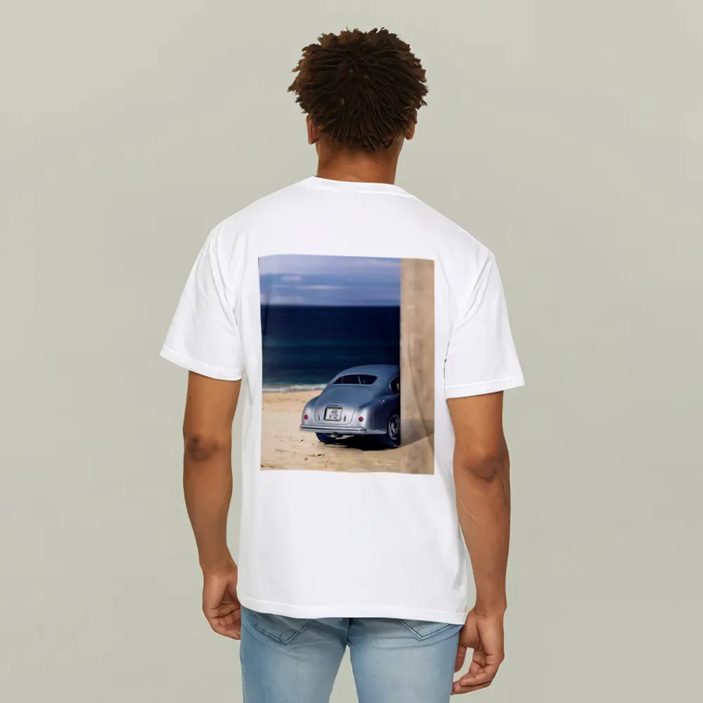 Ferrari 166 Inter Silver Beach Coastal Scene – T-Shirts