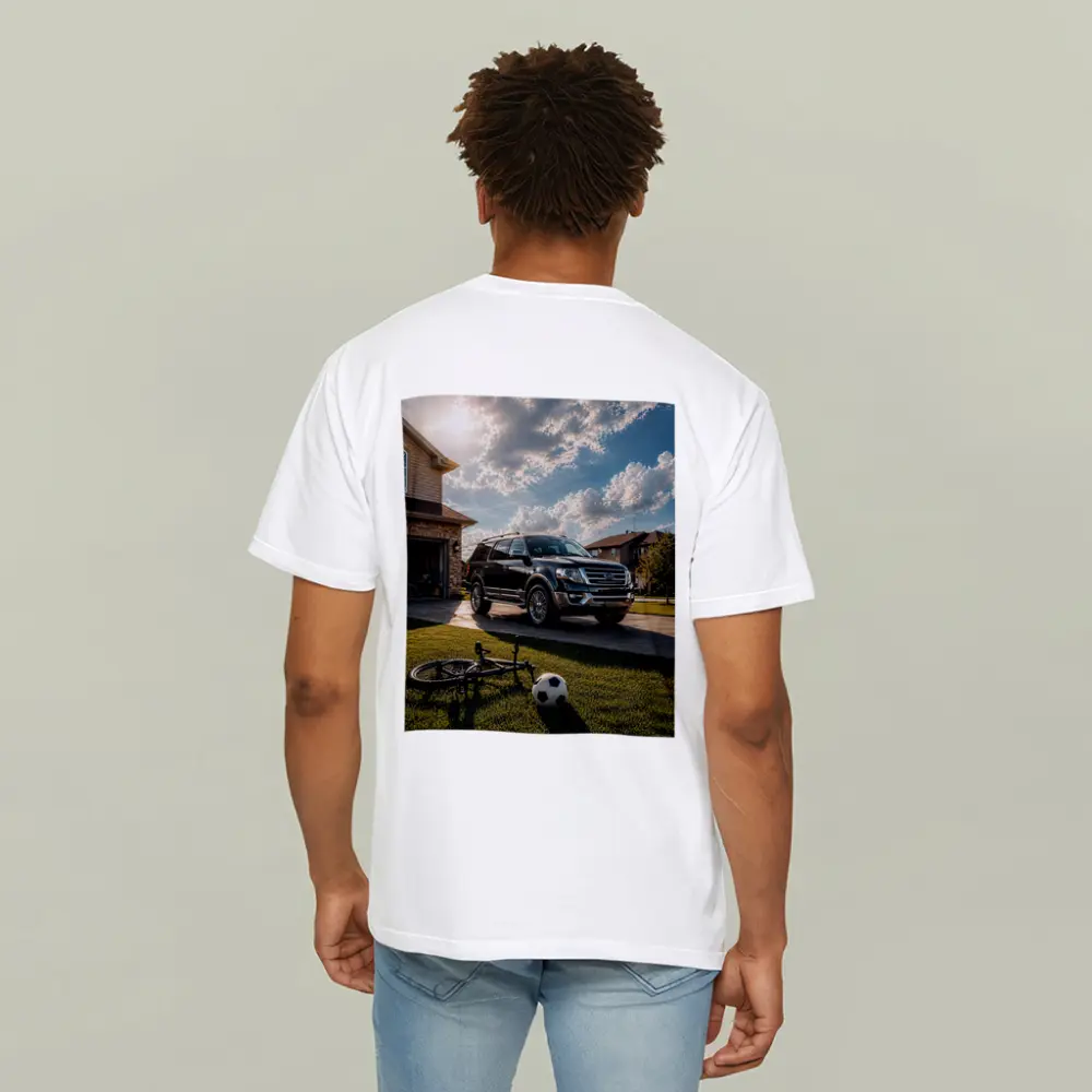 Ford Expedition SUV Suburban Driveway Scene – T-Shirts