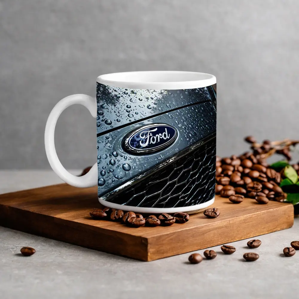 Ford Focus Hood Rain Drops Close Up – Mugs