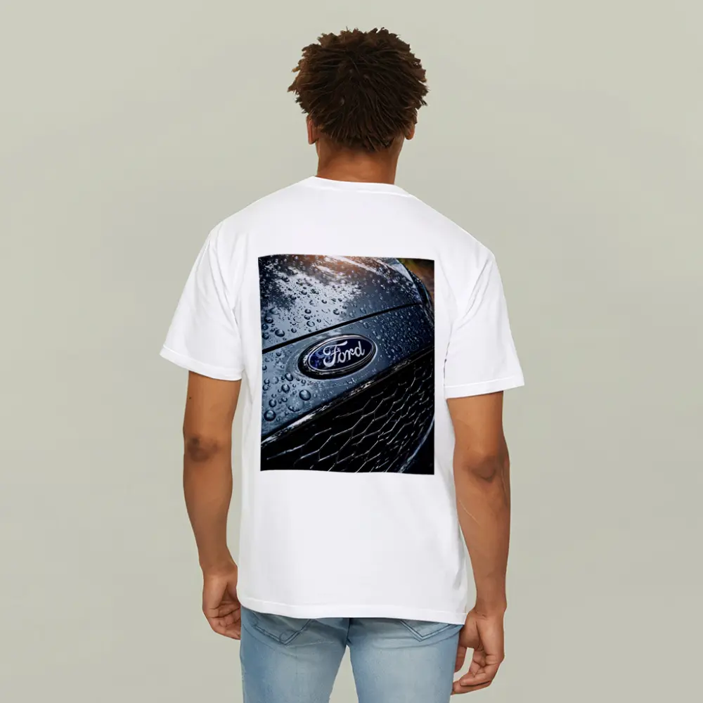 Ford Focus Hood Rain Drops Close Up – T-Shirts