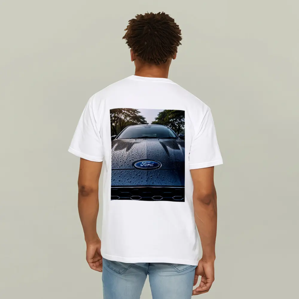 Ford Focus Hood Rain Drops Close Up – T-Shirts