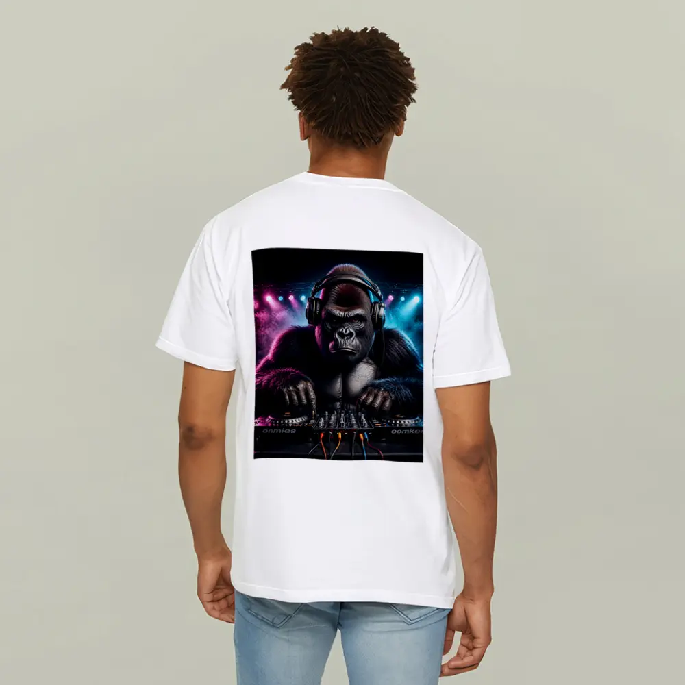 Gorilla DJ Spinning Decks Neon Club – T-Shirts