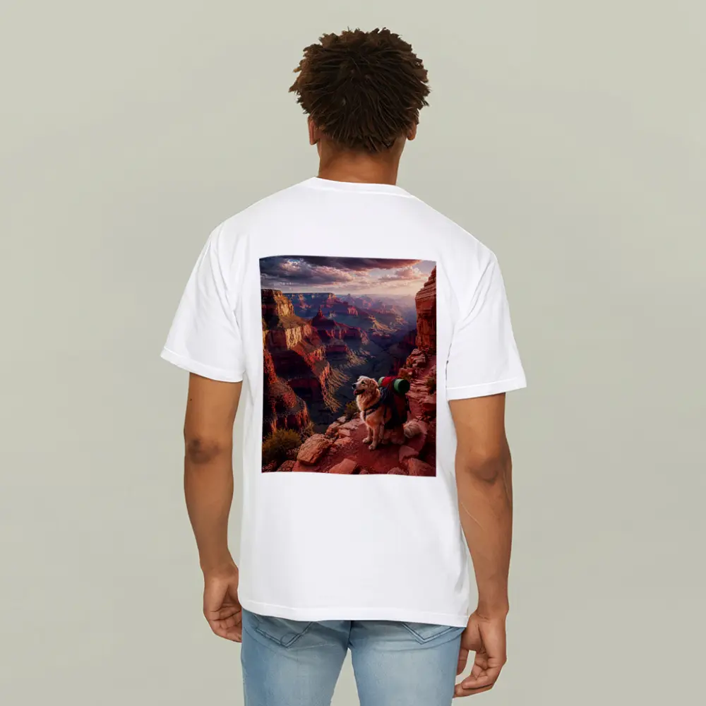 Golden Retriever Hiking Grand Canyon Sunset – T-Shirts