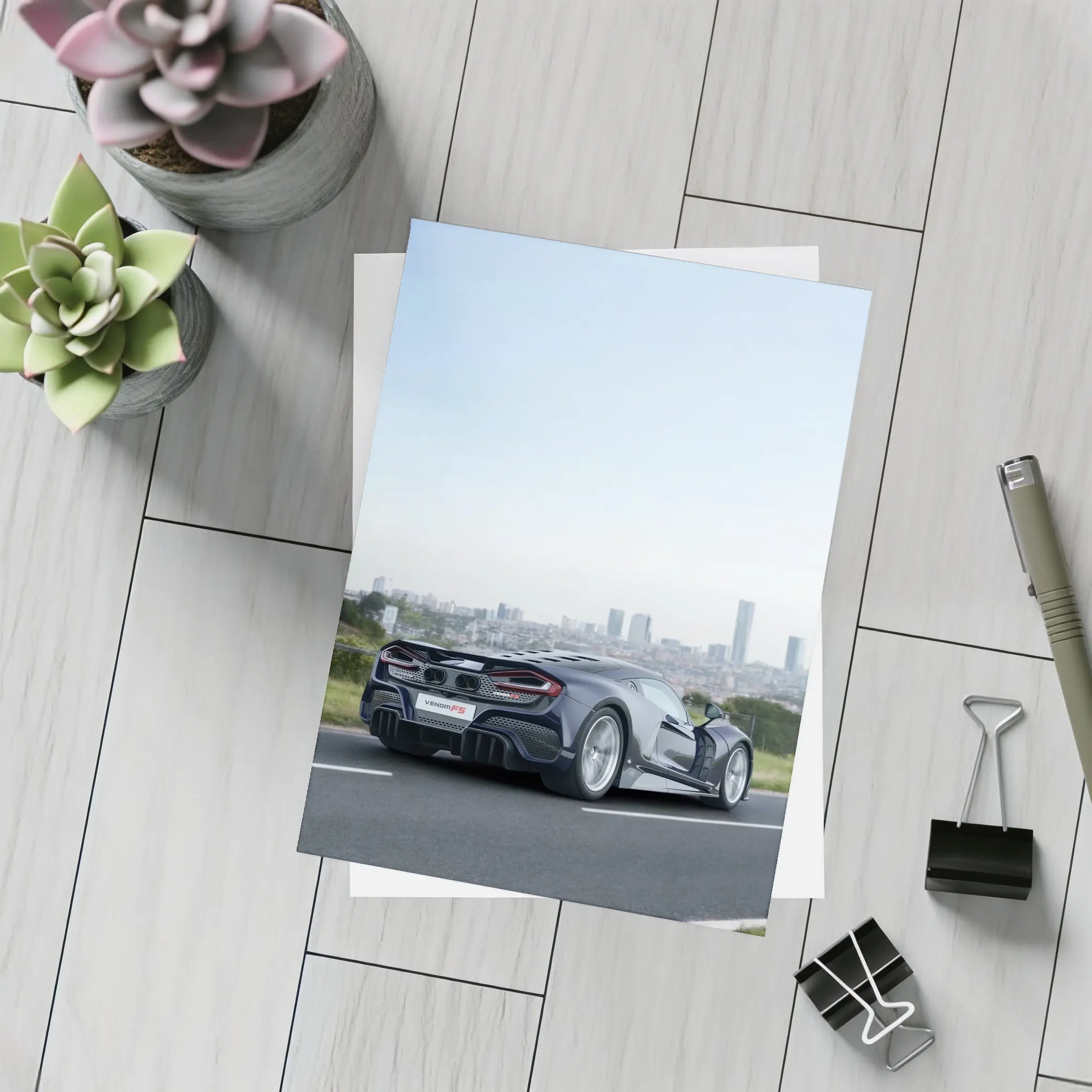 Hennessey Venom F5 Supercar City Skyline – Postcards