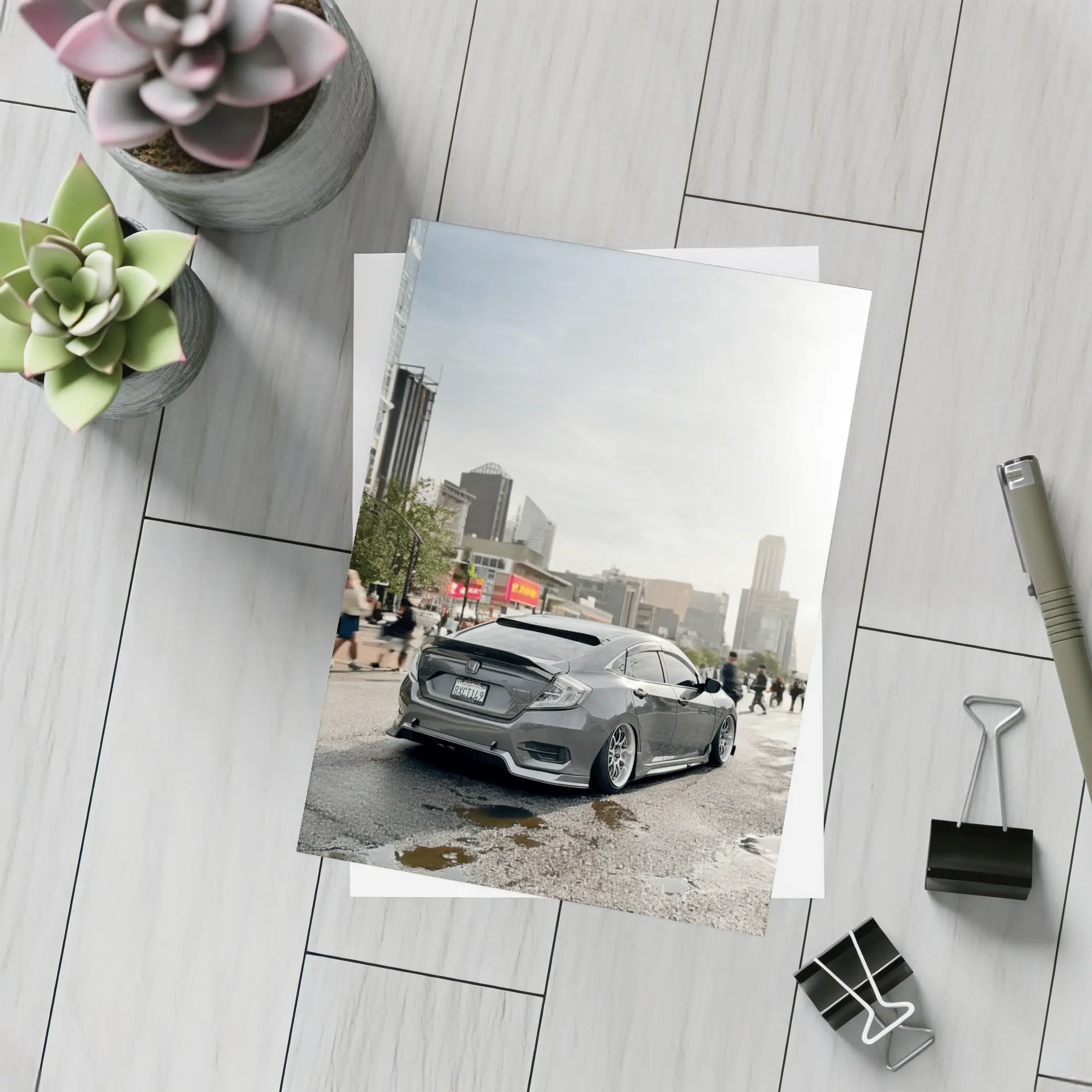 Honda Civic Grey Slammed City Street – Postcards
