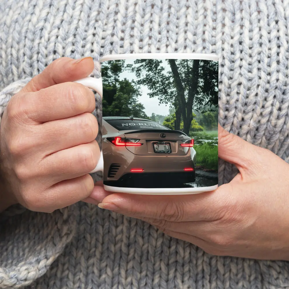 Lexus RC Rear View Rainy Forest – Mugs