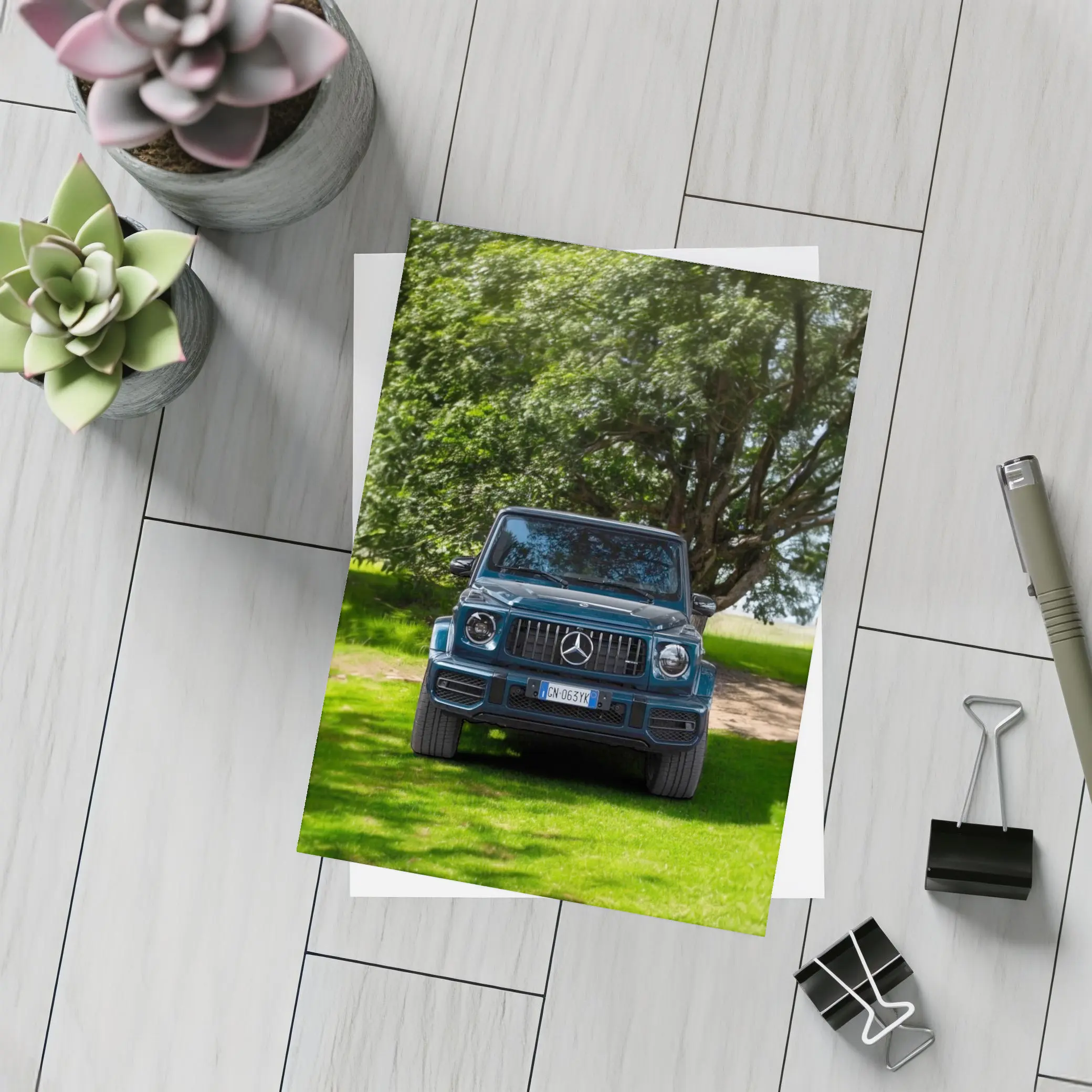 Mercedes AMG G Class Green Park Setting – Postcards