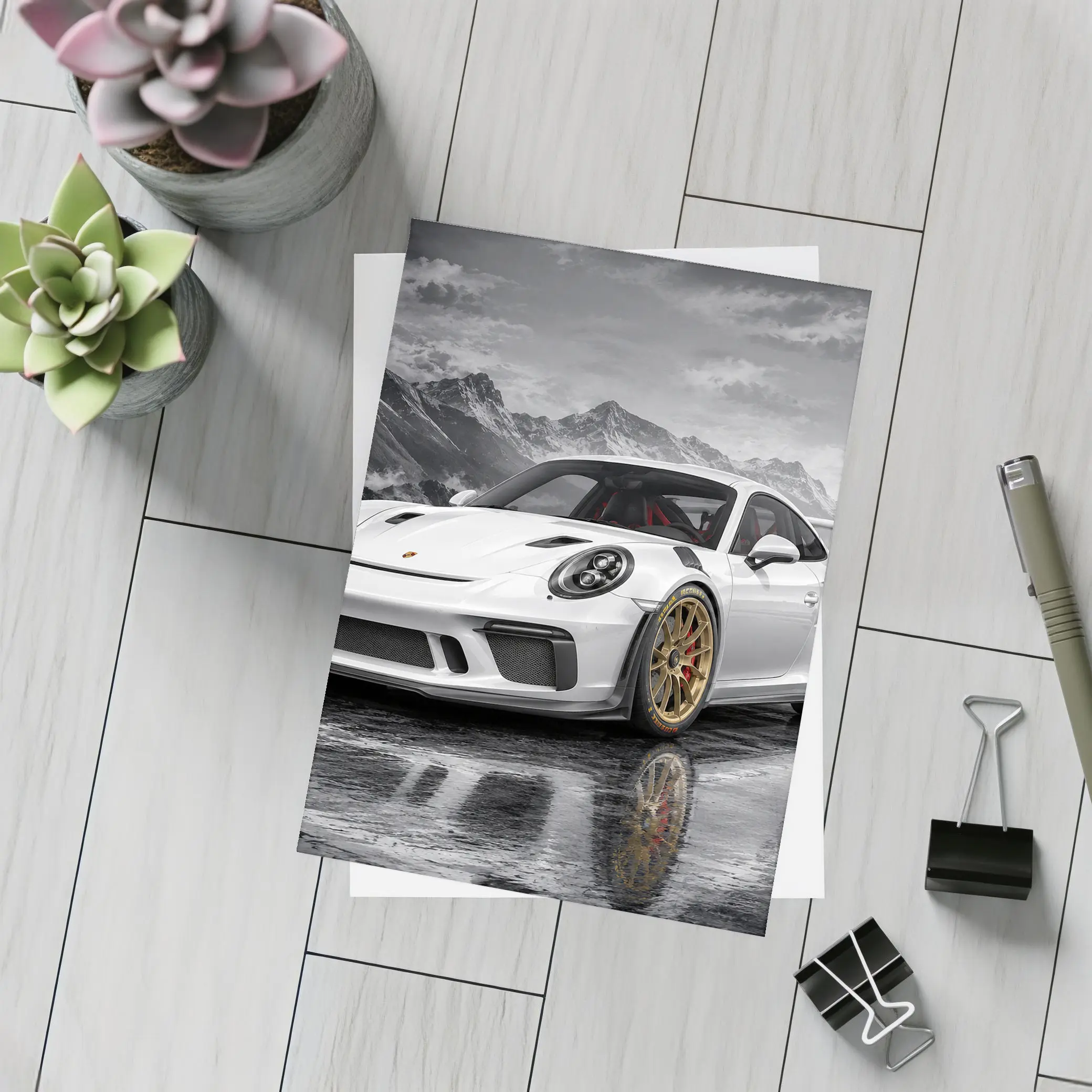 Porsche 911 GT3 RS White Mountain City – Postcards