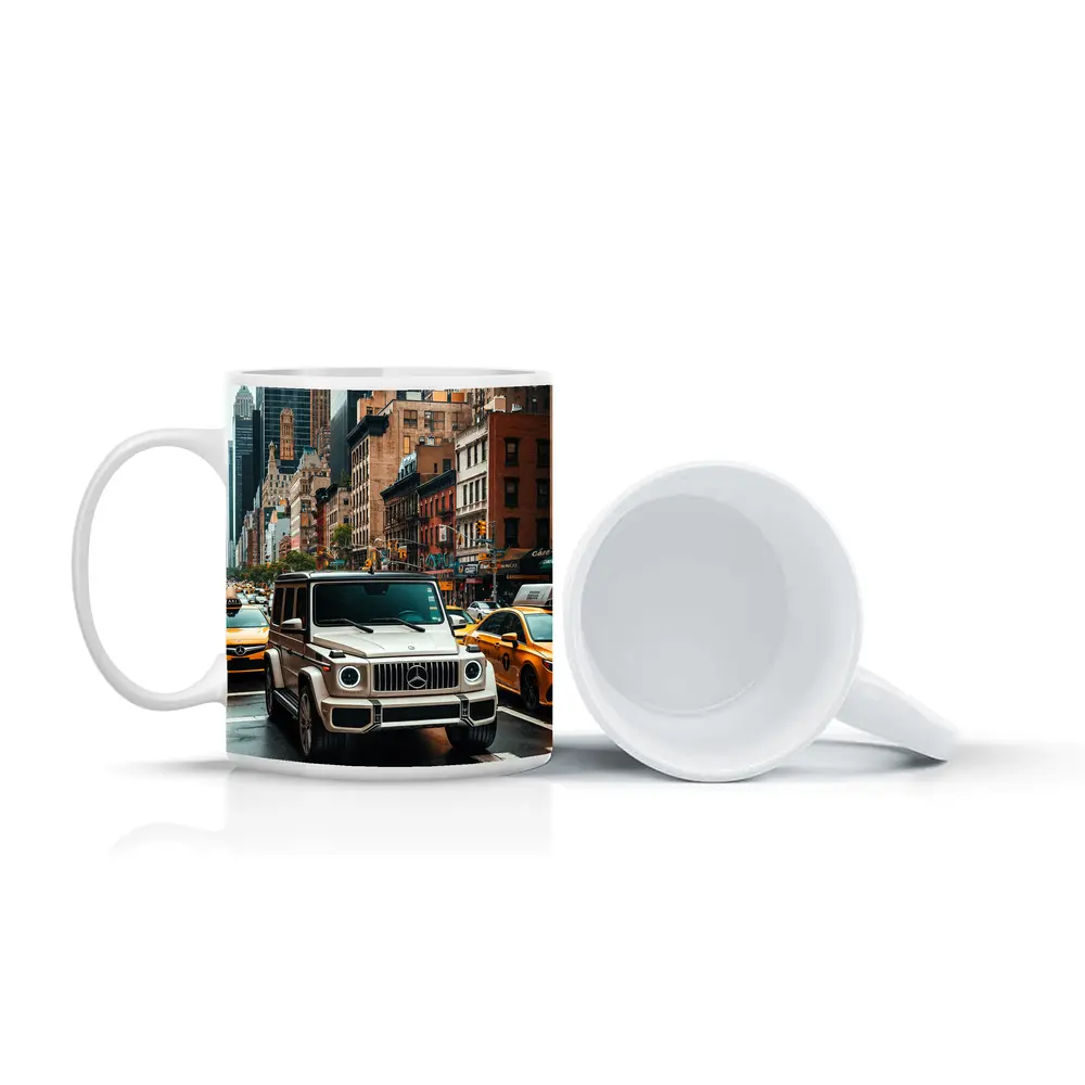 Mercedes G Wagon Cruising New York Streets – Mugs
