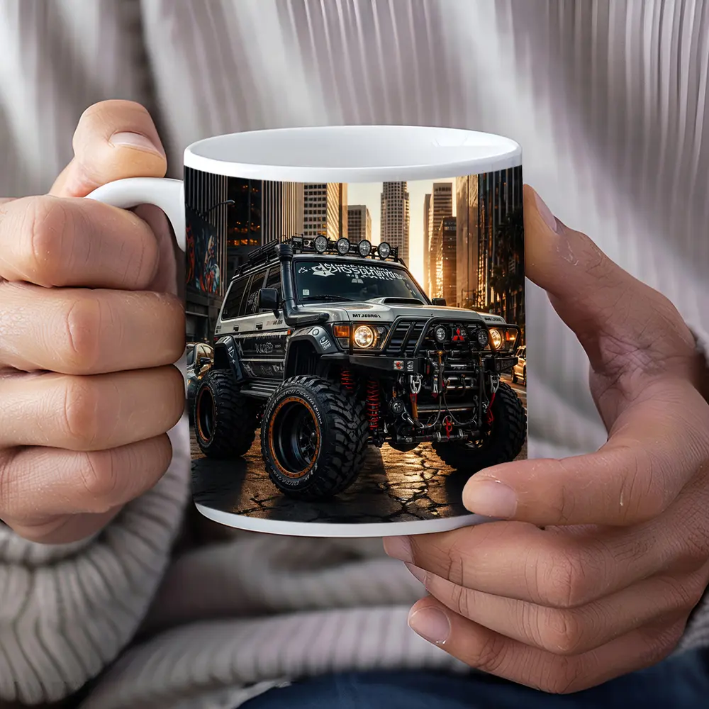 Mitsubishi Pajero Off Road Los Angeles Street – Mugs
