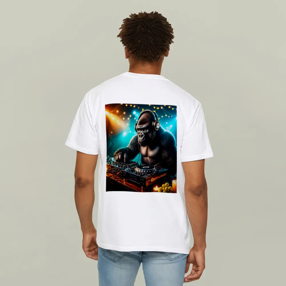 Gorilla DJ Spinning Tracks Neon Club – T-Shirts