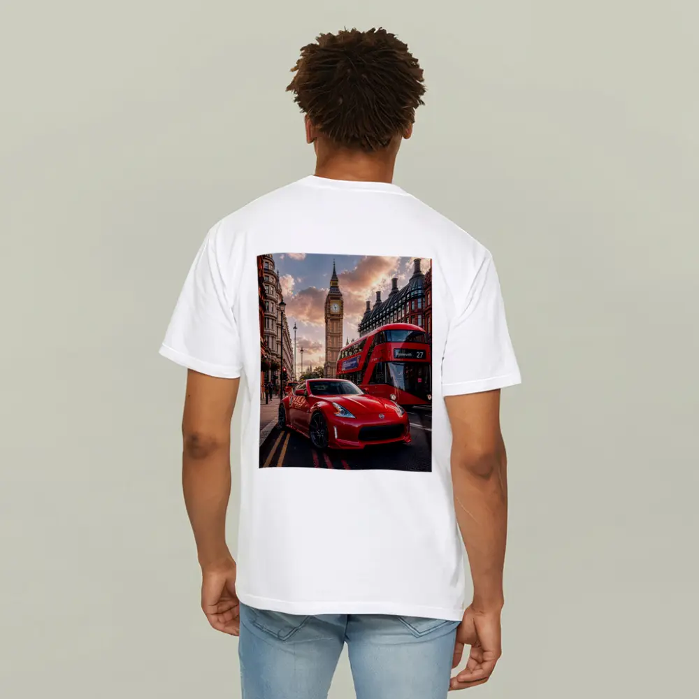 Nissan 370Z Red Sports Car London Street – T-Shirts