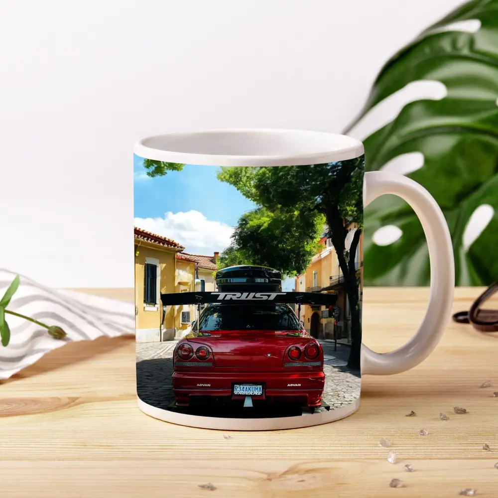Nissan Skyline GT-R R34 Red Street Scene – Mugs