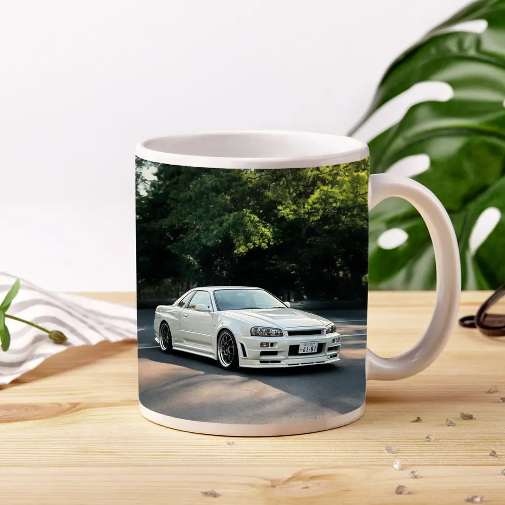 Nissan Skyline GT-R R34 White Street Scene – Mugs