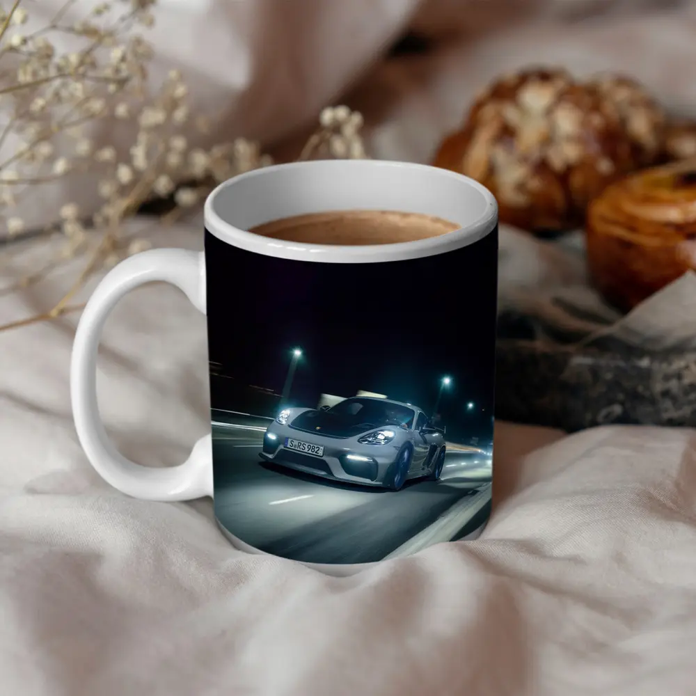 Porsche Cayman GT4 RS Night Street – Mugs