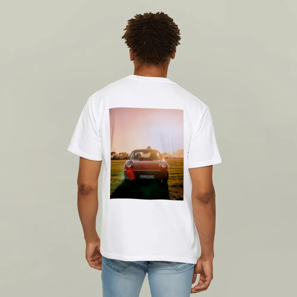 Porsche 911 Classic Red Sunset Field – T-Shirts
