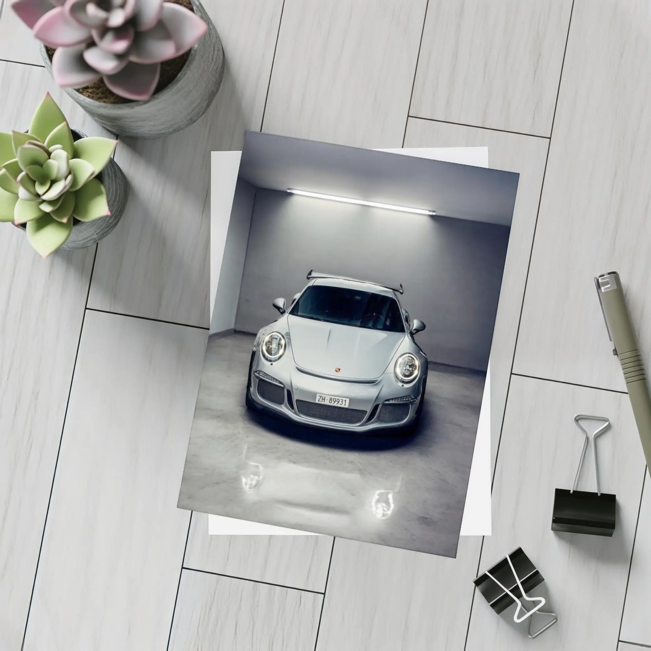Porsche 911 GT3 RS Silver Garage – Postcards