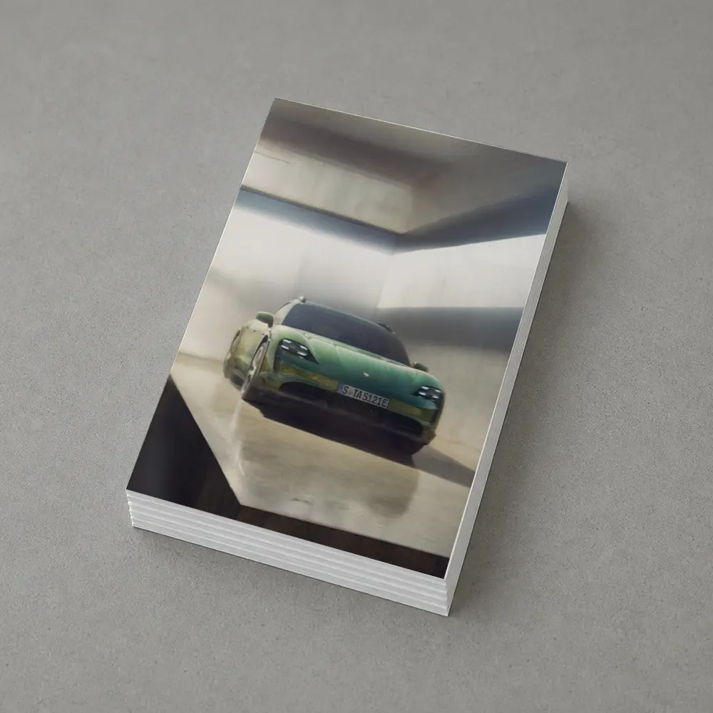 Porsche Taycan Sport Turismo Green Garage – Postcards