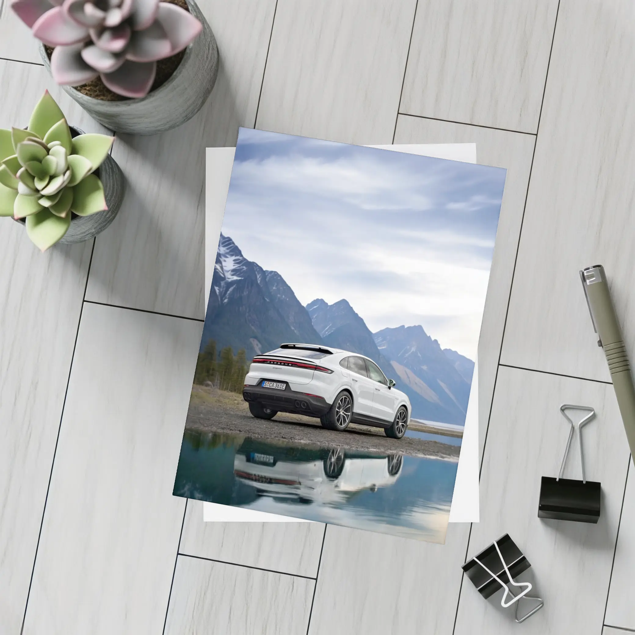 Porsche Cayenne Coupe White Mountain Lake – Postcards