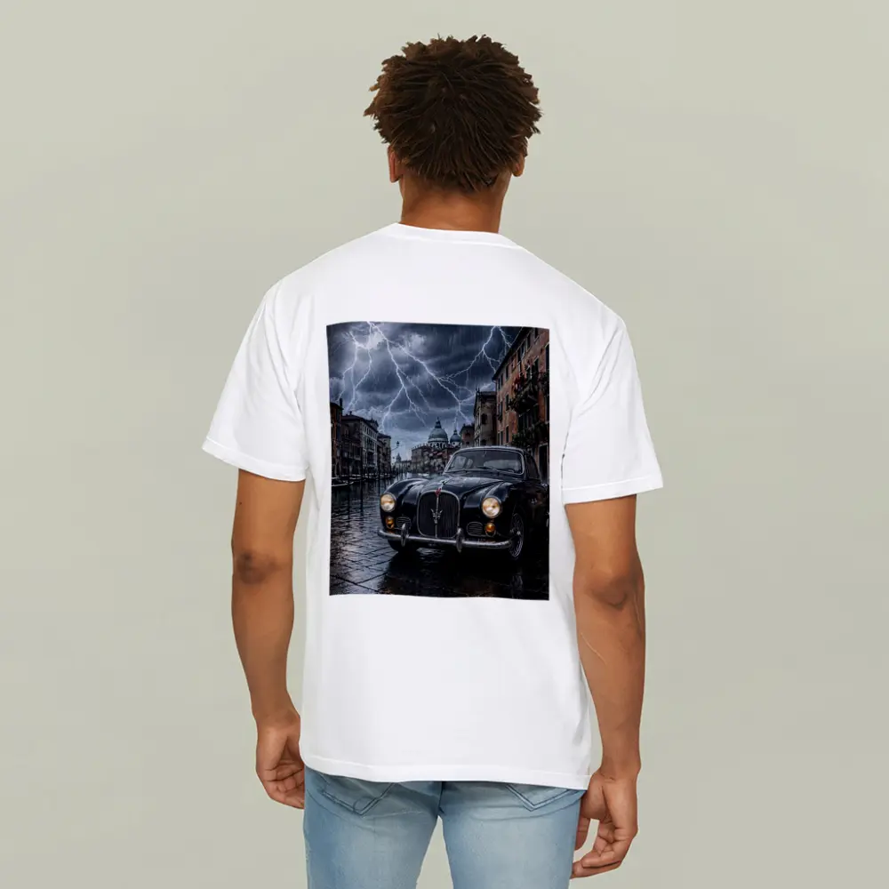 Maserati Classic Car Venice Thunderstorm Night – T-Shirts