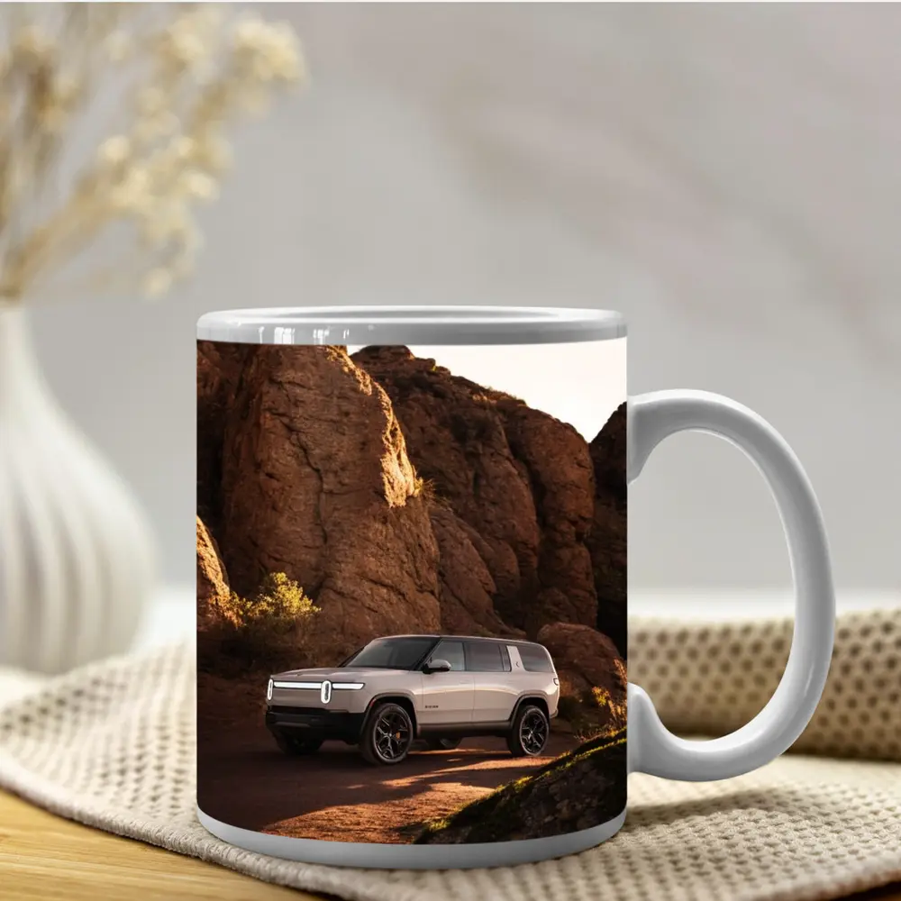 Rivian R1S SUV Rocky Desert Landscape – Mugs