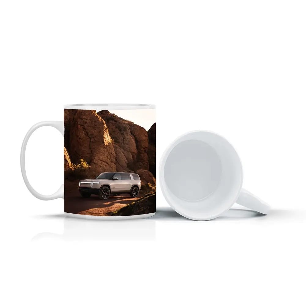 Rivian R1S SUV Rocky Desert Landscape – Mugs