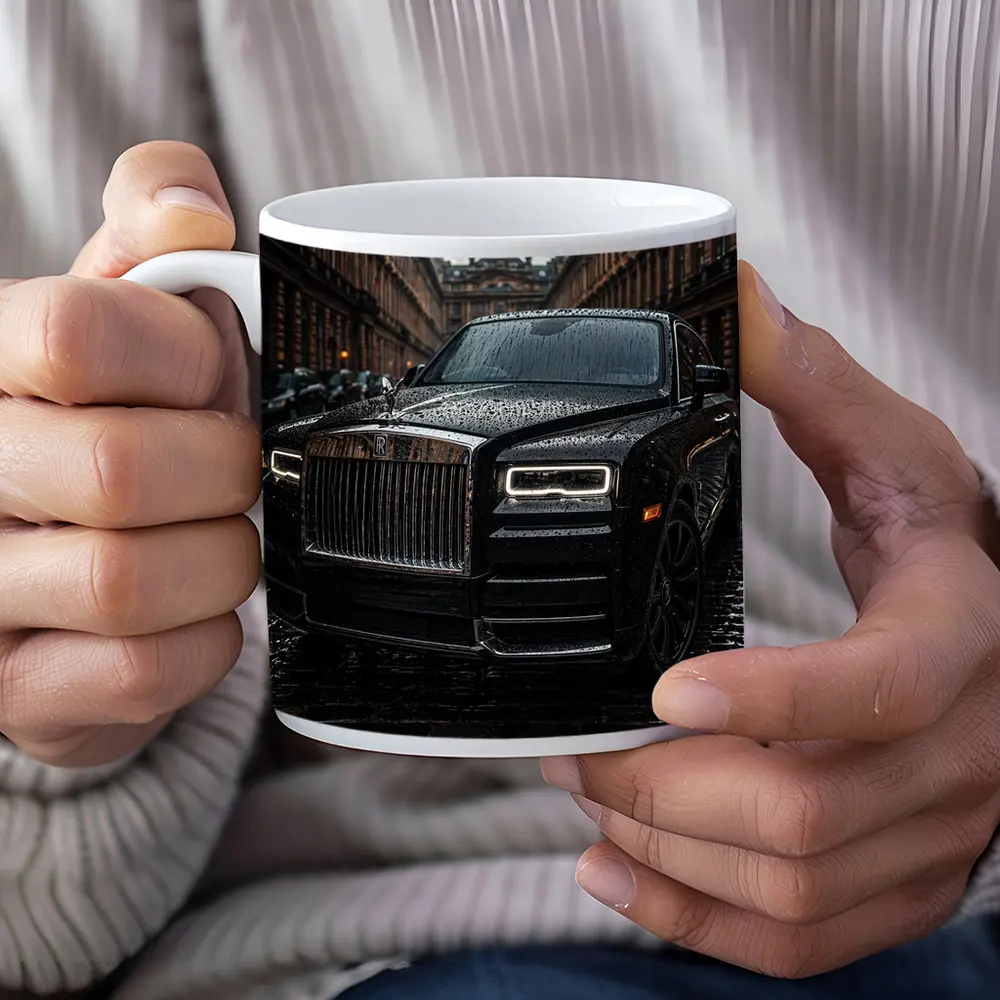 Rolls Royce Cullinan Black Wet City Street – Mugs