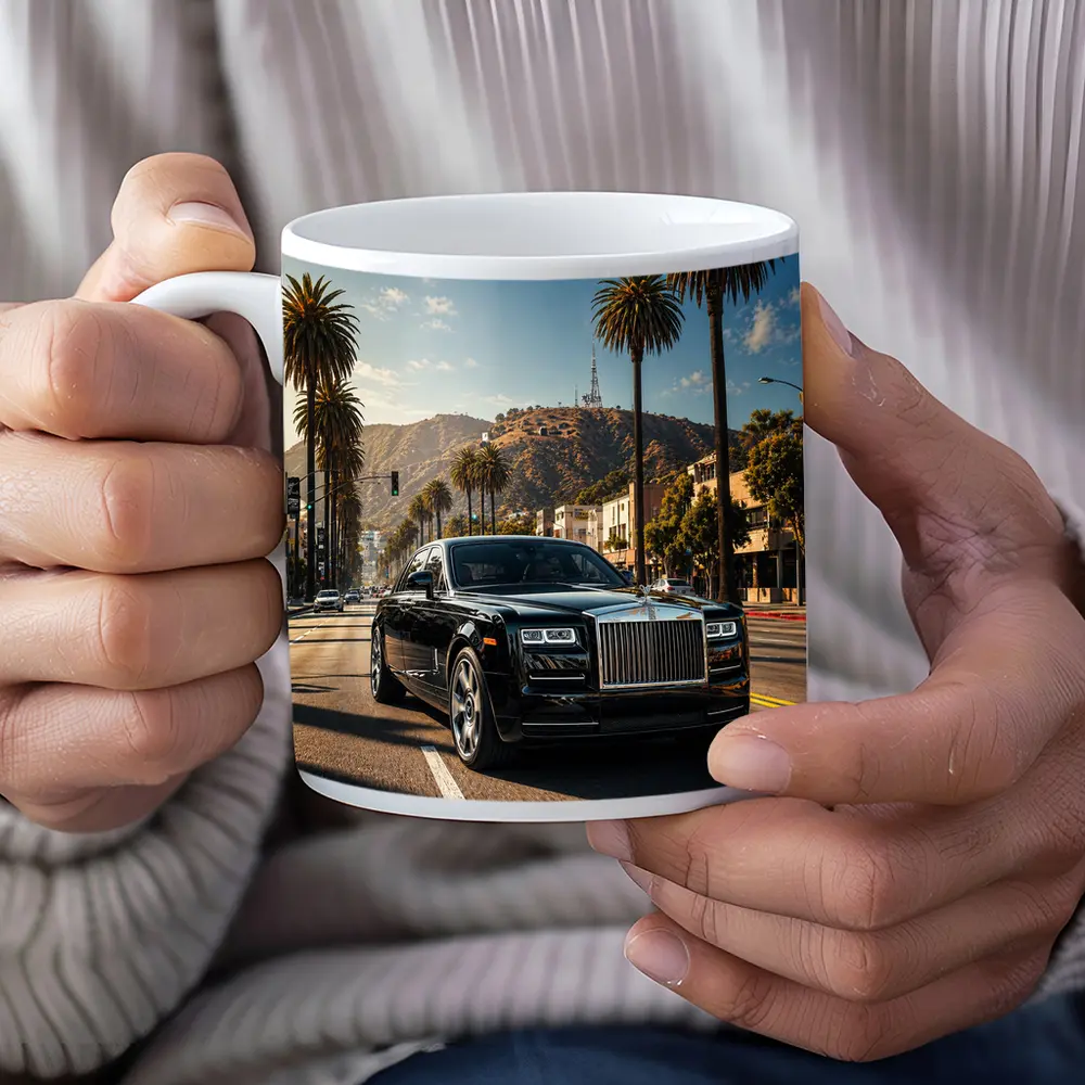 Rolls Royce Phantom Cruising Los Angeles Street – Mugs