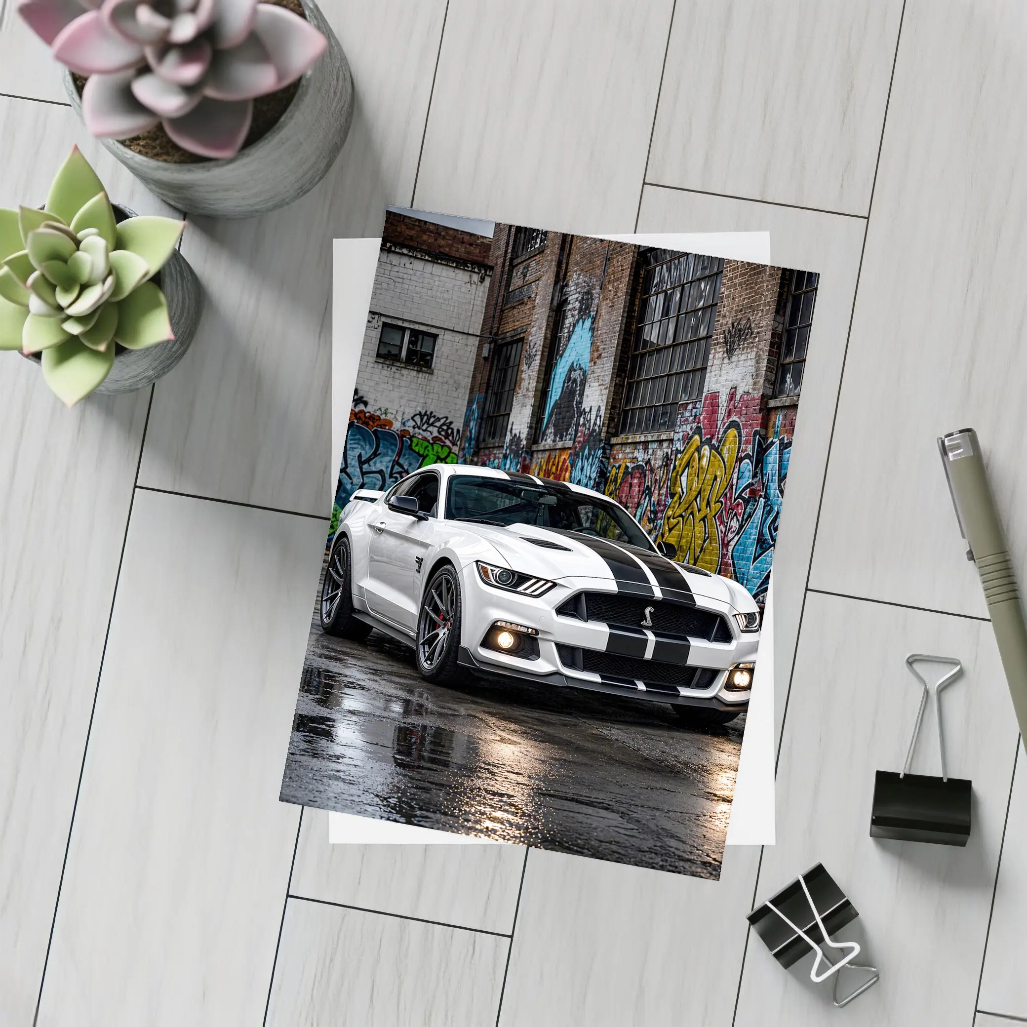Ford Mustang Shelby GT500 White Graffiti Street – Postcards