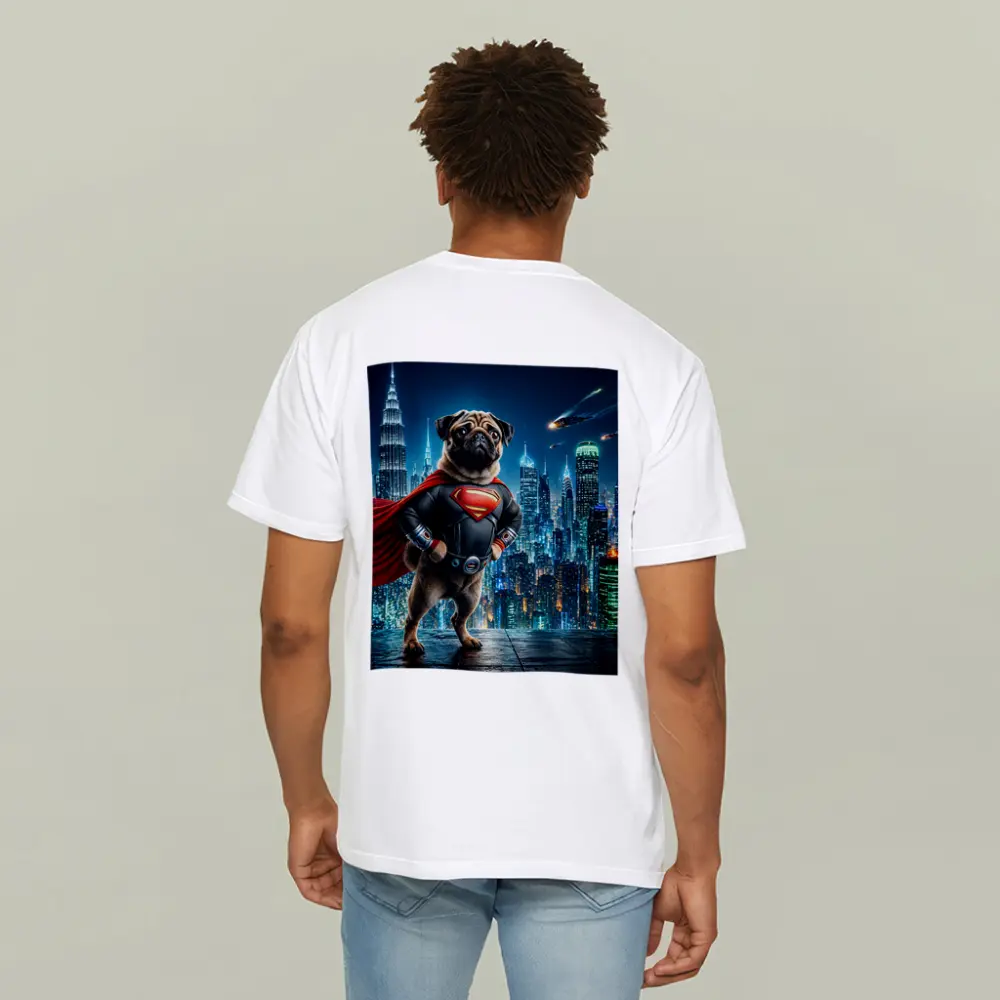 Pug Superman Hero Futuristic City Night – T-Shirts