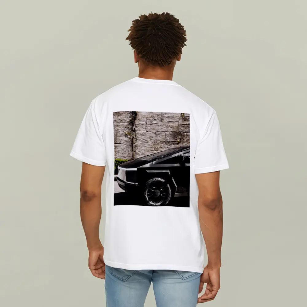 Tesla Cybertruck Black Against Stone Wall – T-Shirts