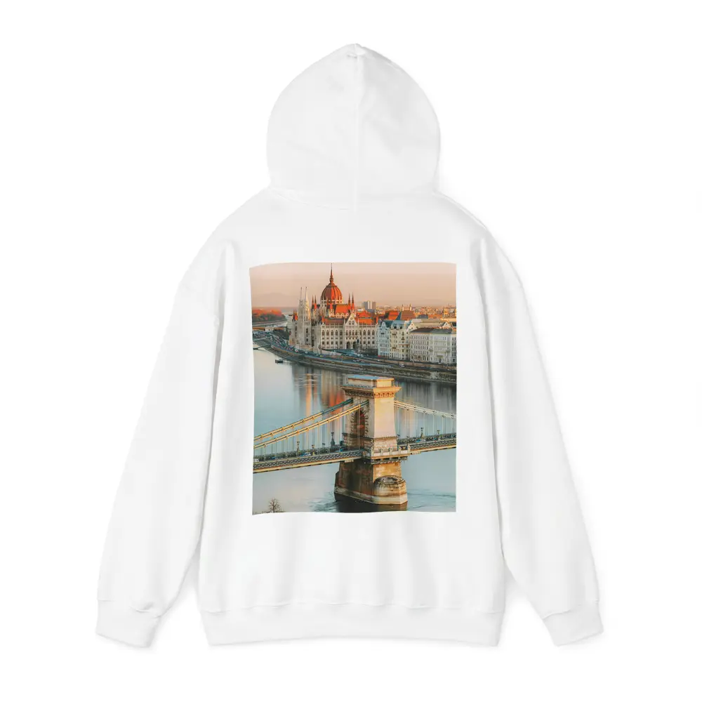 Budapest Chain Bridge Parliament Golden Sunset – Hoodies