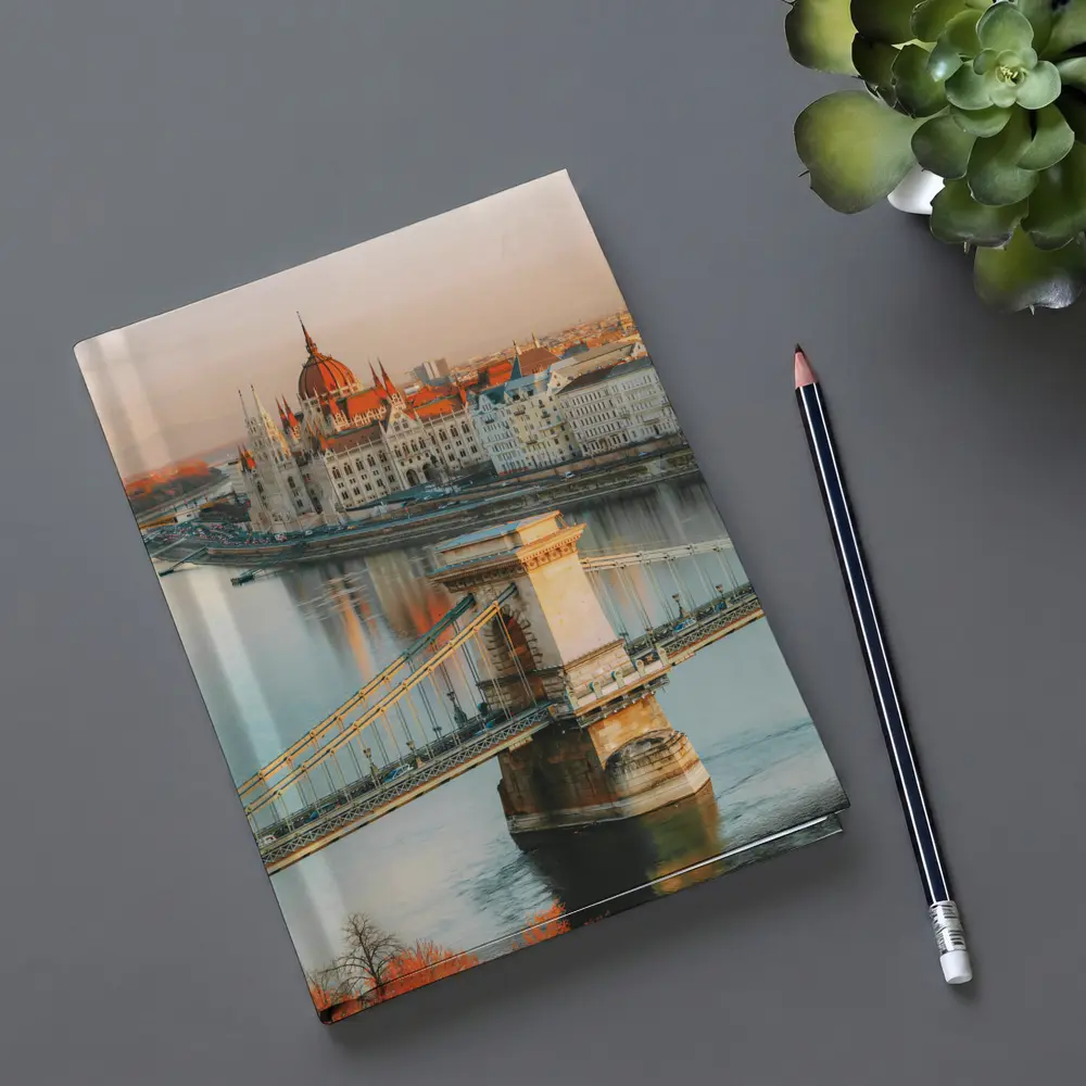 Budapest Chain Bridge Parliament Golden Sunset – Notebooks