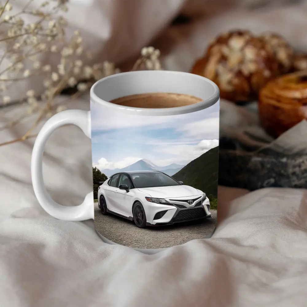 Toyota Camry White Mountain Road Scene – Mugs
