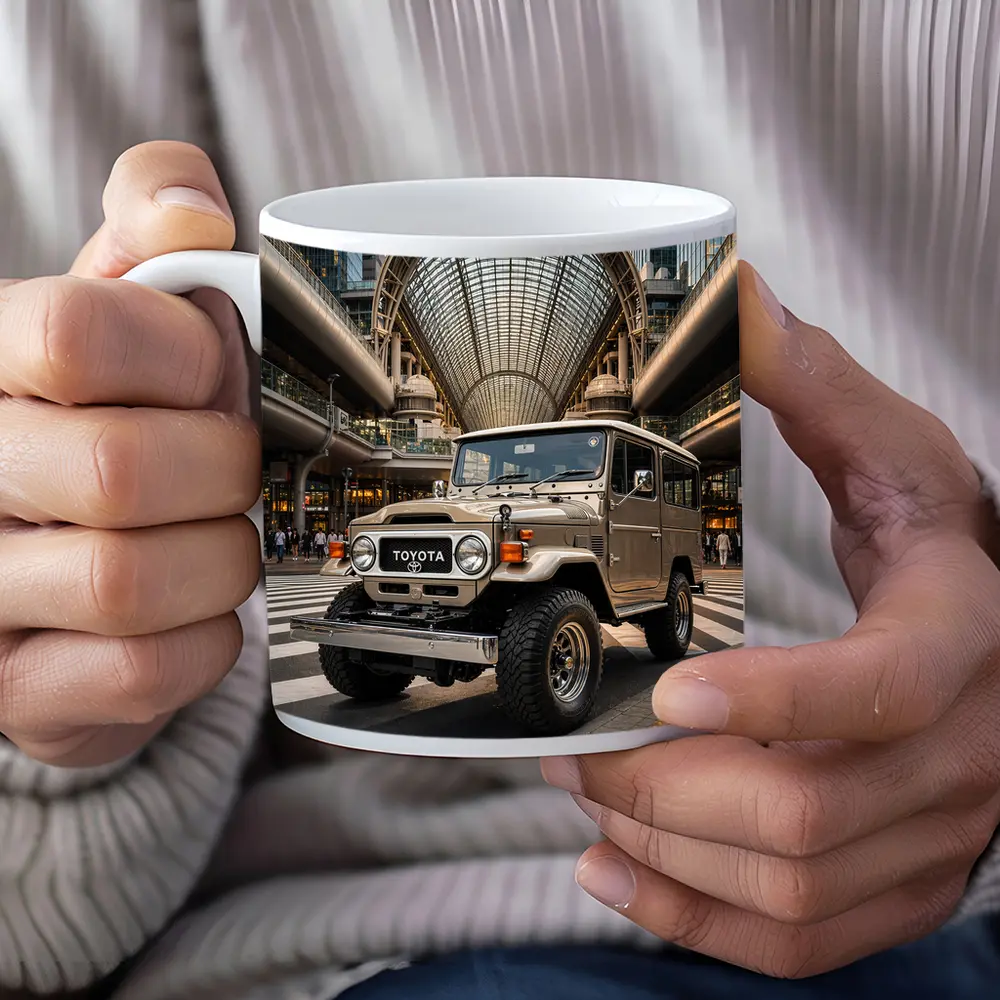 Toyota Land Cruiser FJ40 Tokyo City Streets – Mugs