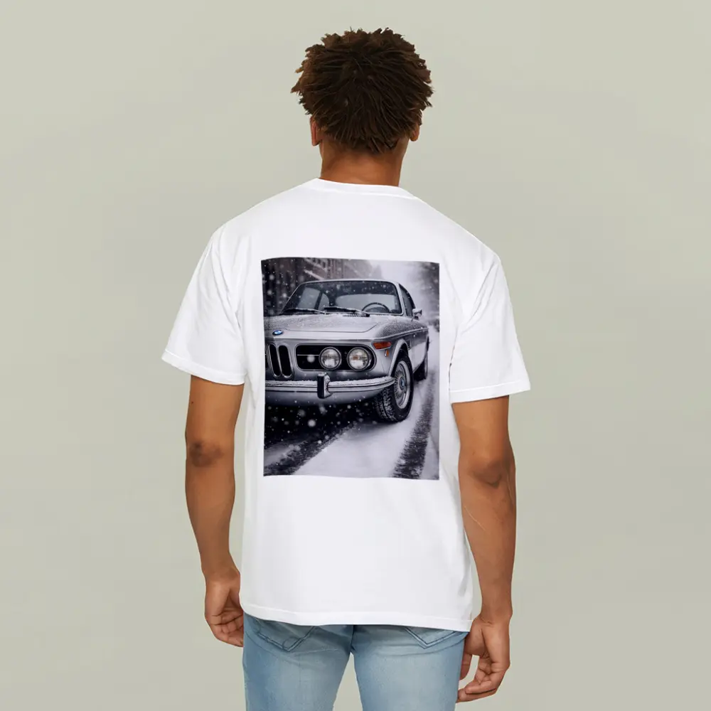Vintage BMW Classic Coupe in Snowfall – T-Shirts