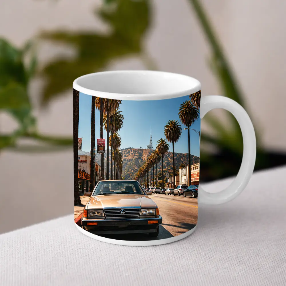 Vintage Lexus Parked on Los Angeles Street – Mugs