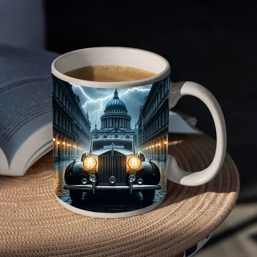Rolls Royce Classic Car Rainy City Street – Mugs
