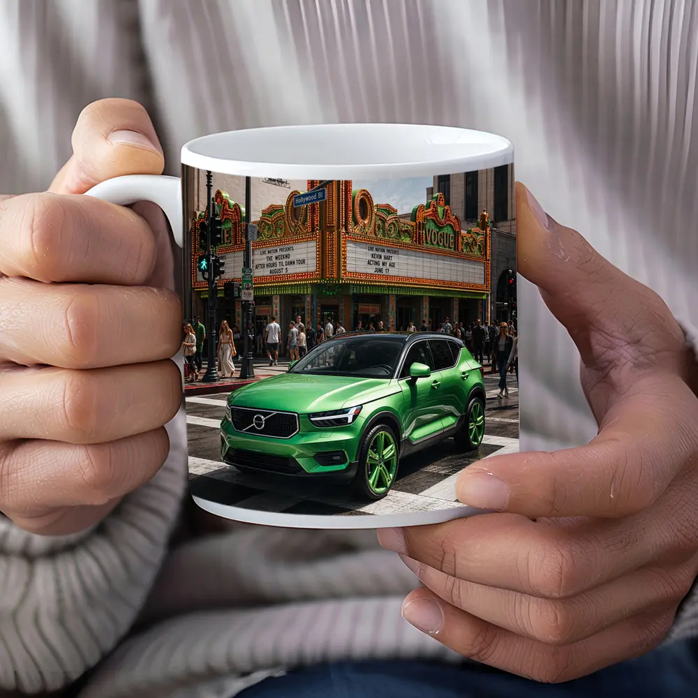 Volvo XC40 Green Hollywood Boulevard City Street – Mugs