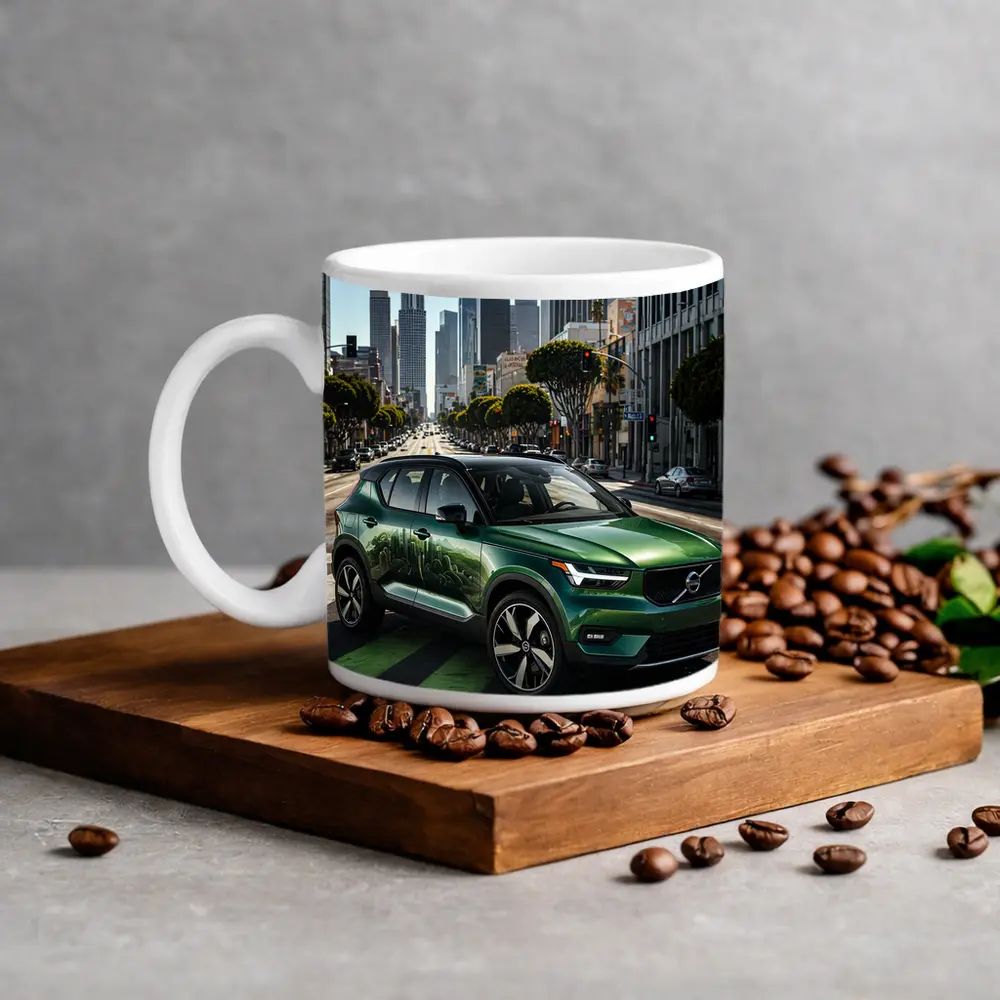 Volvo XC40 Green SUV Los Angeles Street – Mugs