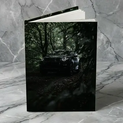 Land Rover Discovery Dark Forest Trail