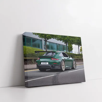 Porsche 911 GT2 RS Green Street