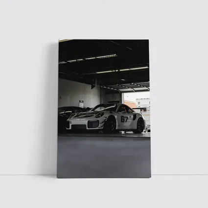 Porsche GT2 RS Race Car Pit Garage