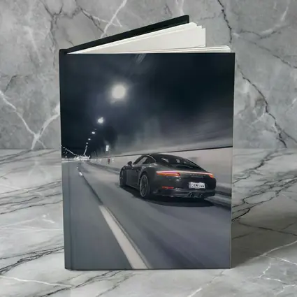 Porsche 911 Dark Tunnel Speed Shot