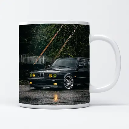 BMW E30 Touring Wagon Black Wet Street