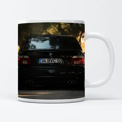 BMW M5 E39 Black Rear Street View