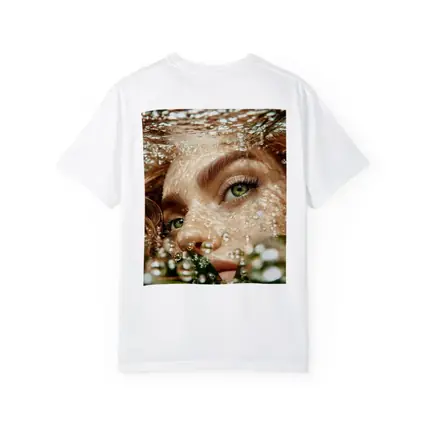Woman Green Eyes Underwater Water Bubbles