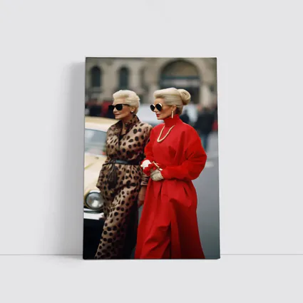 Elegant Women Street Fashion Bold Style