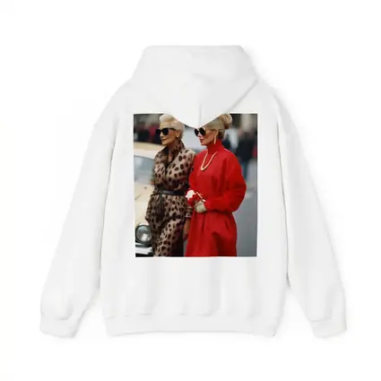 Elegant Women Street Fashion Bold Style